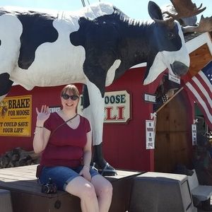 Meet your Posher, Evyonne